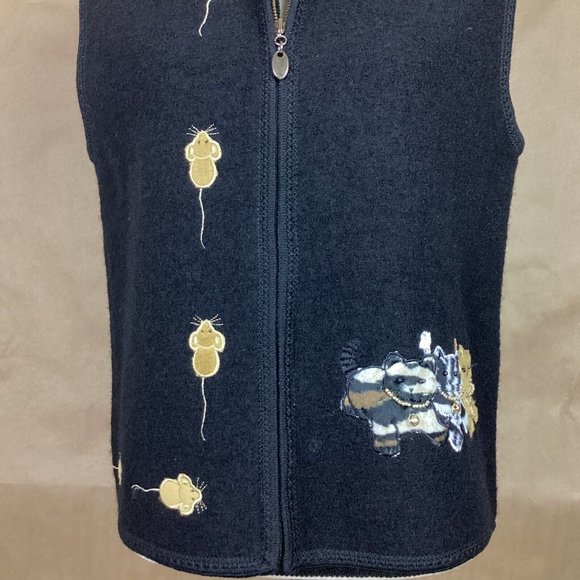 Whales Friends Vintage Wool Novelty Vest - Picture 5 of 8